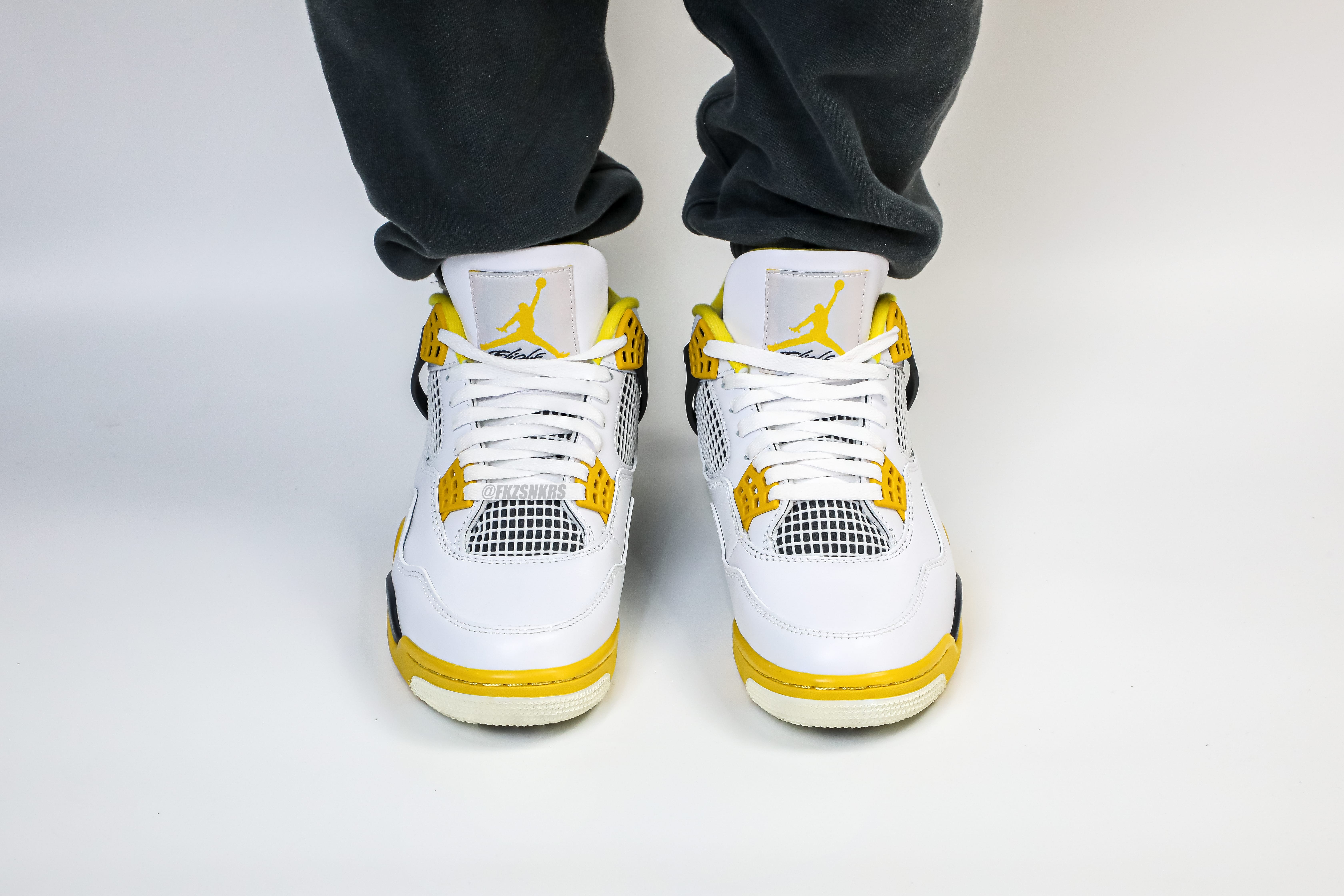 Air Jordan 4 “Vivid Sulfur” 2024 (Ln5 A1)