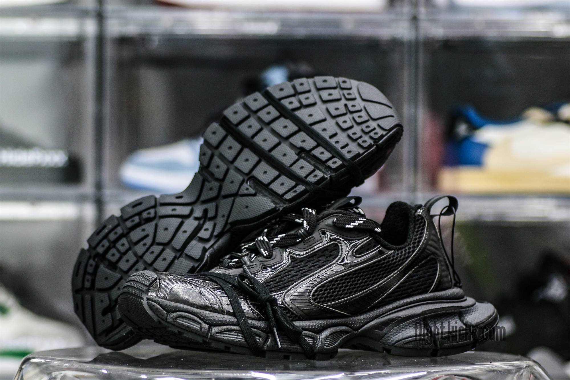 Balenciag* 3XL Runner Black