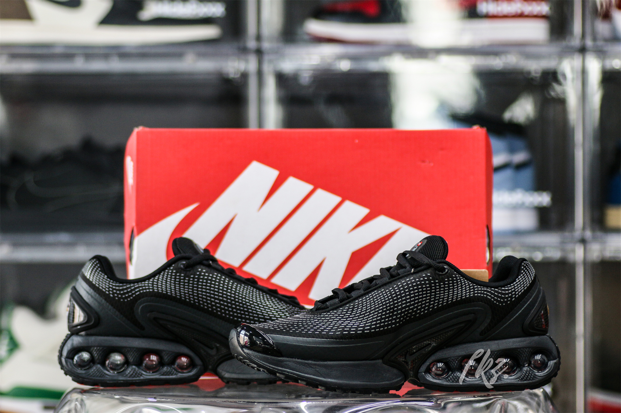 Nike Air Max Dn Black Metallic