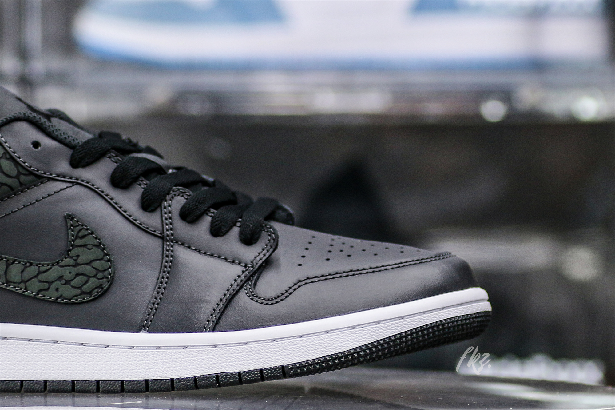 Air Jordan 1 Low SE Black Elephant
