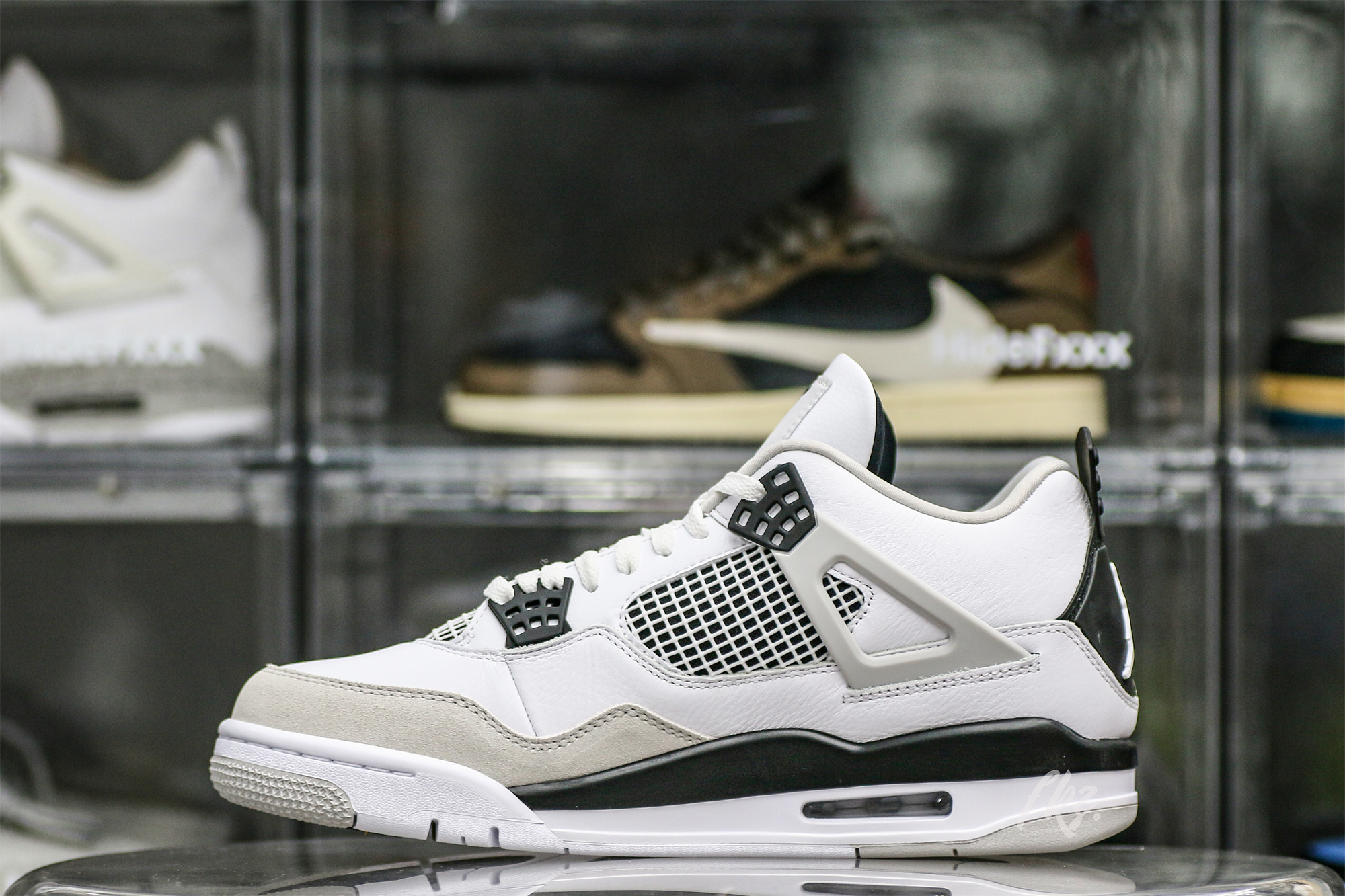 Jordan 4 Retro Military Black(LN5 A1 Batch)