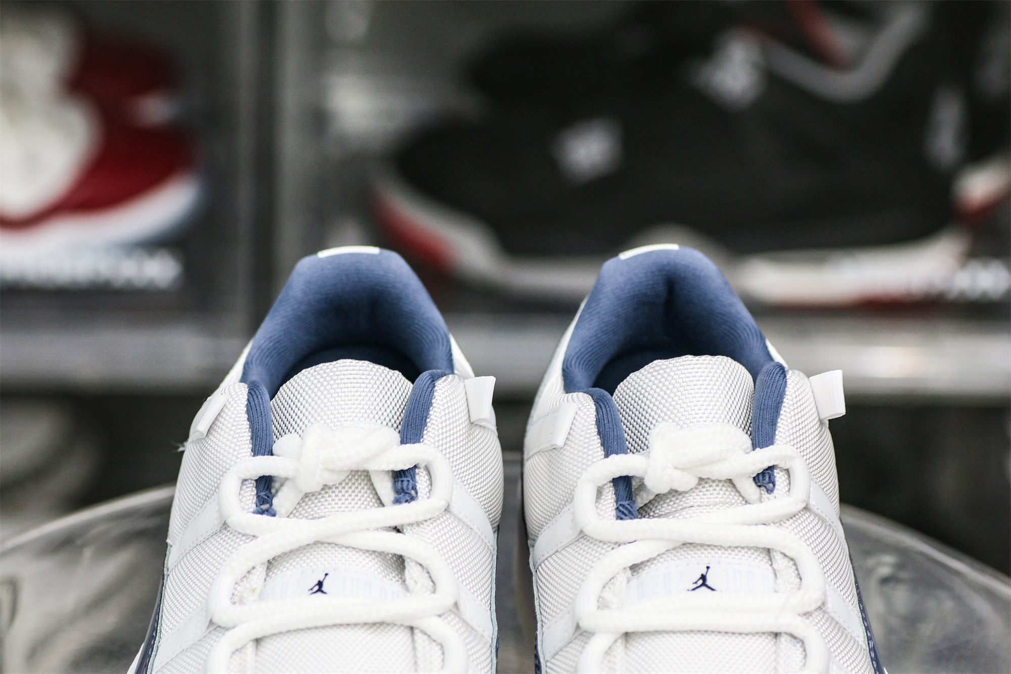 Air Jordan 11 Retro Low Midnight Navy (2024)