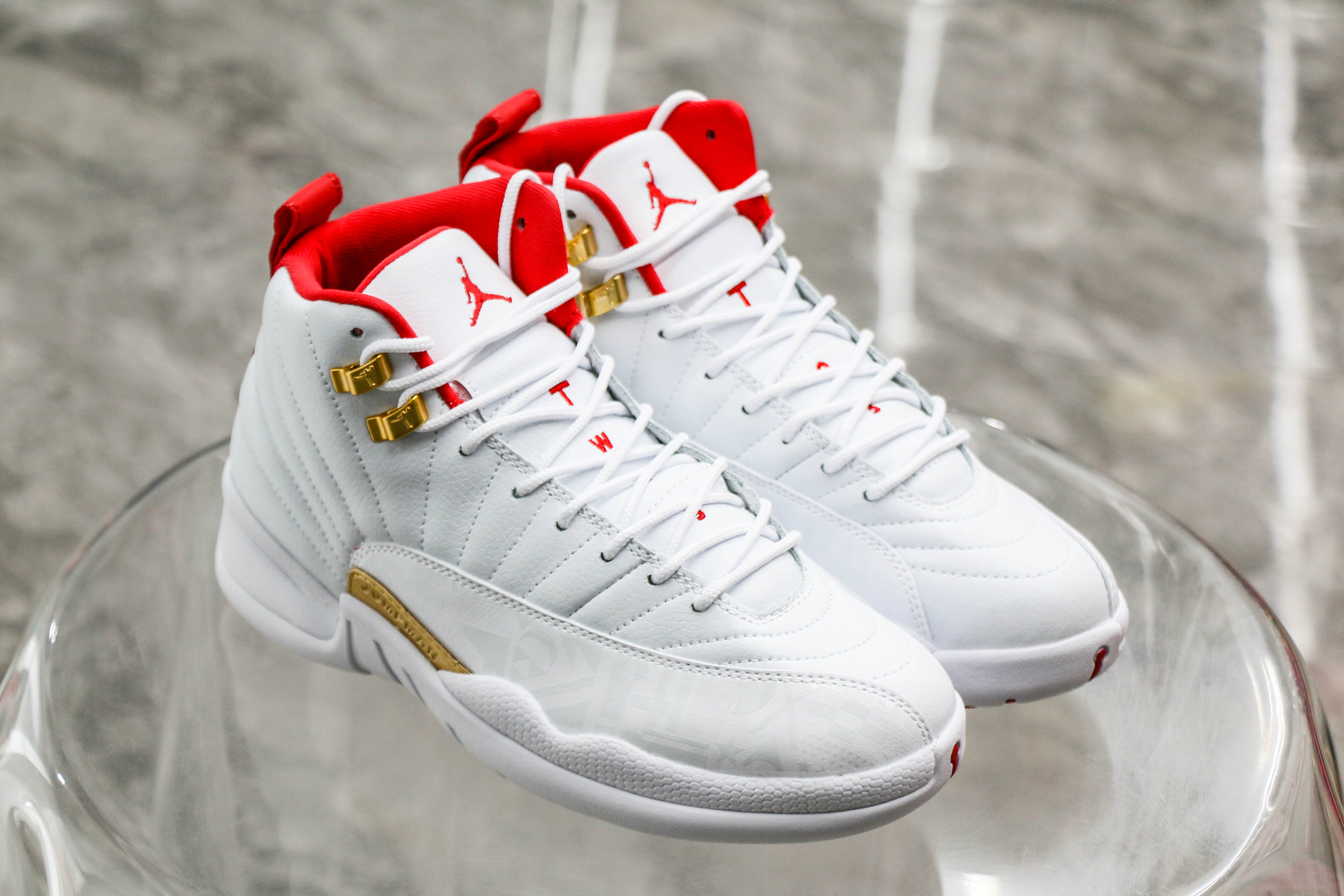Jordan 12 Retro FIBA （2019）