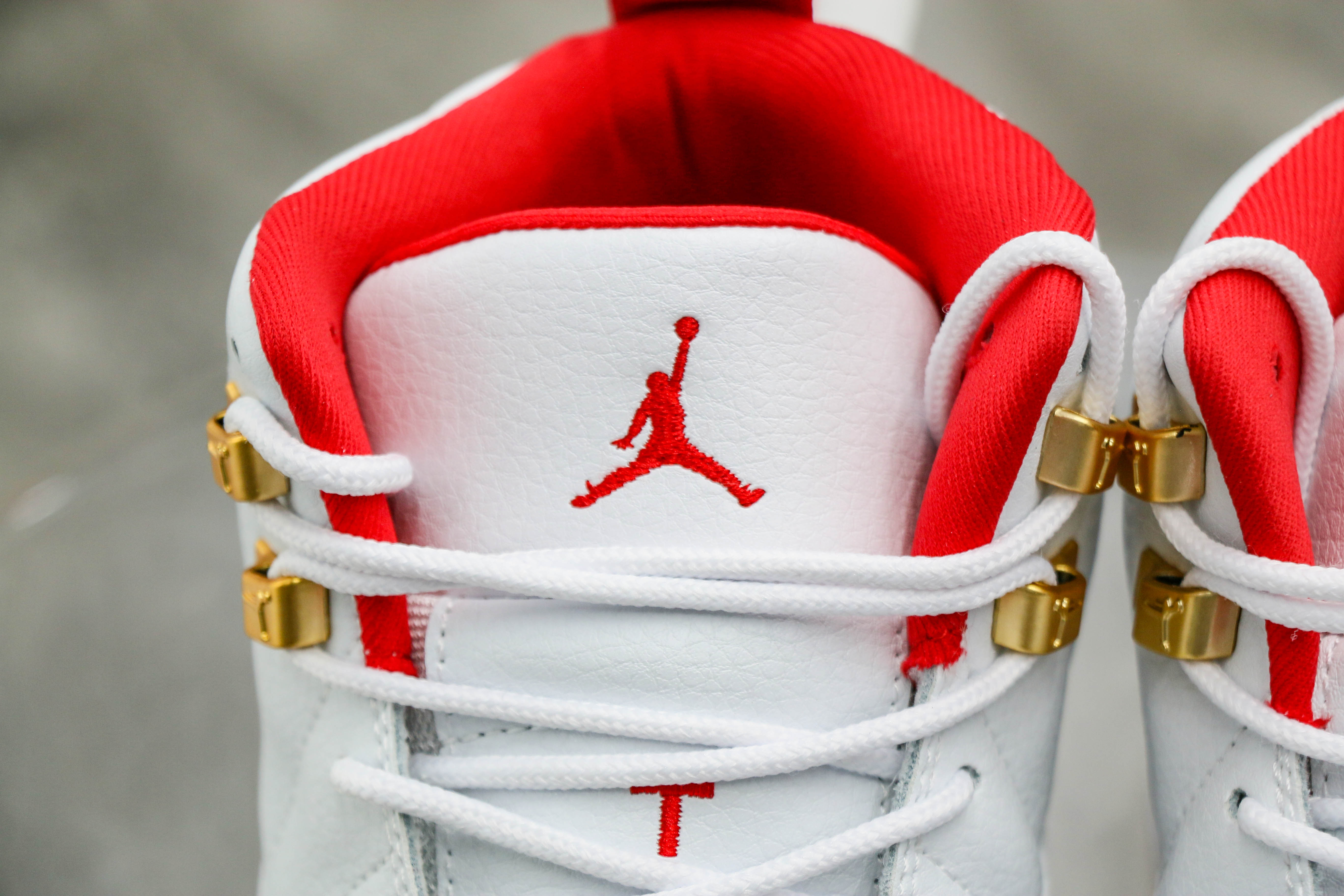 Jordan 12 Retro FIBA （2019）