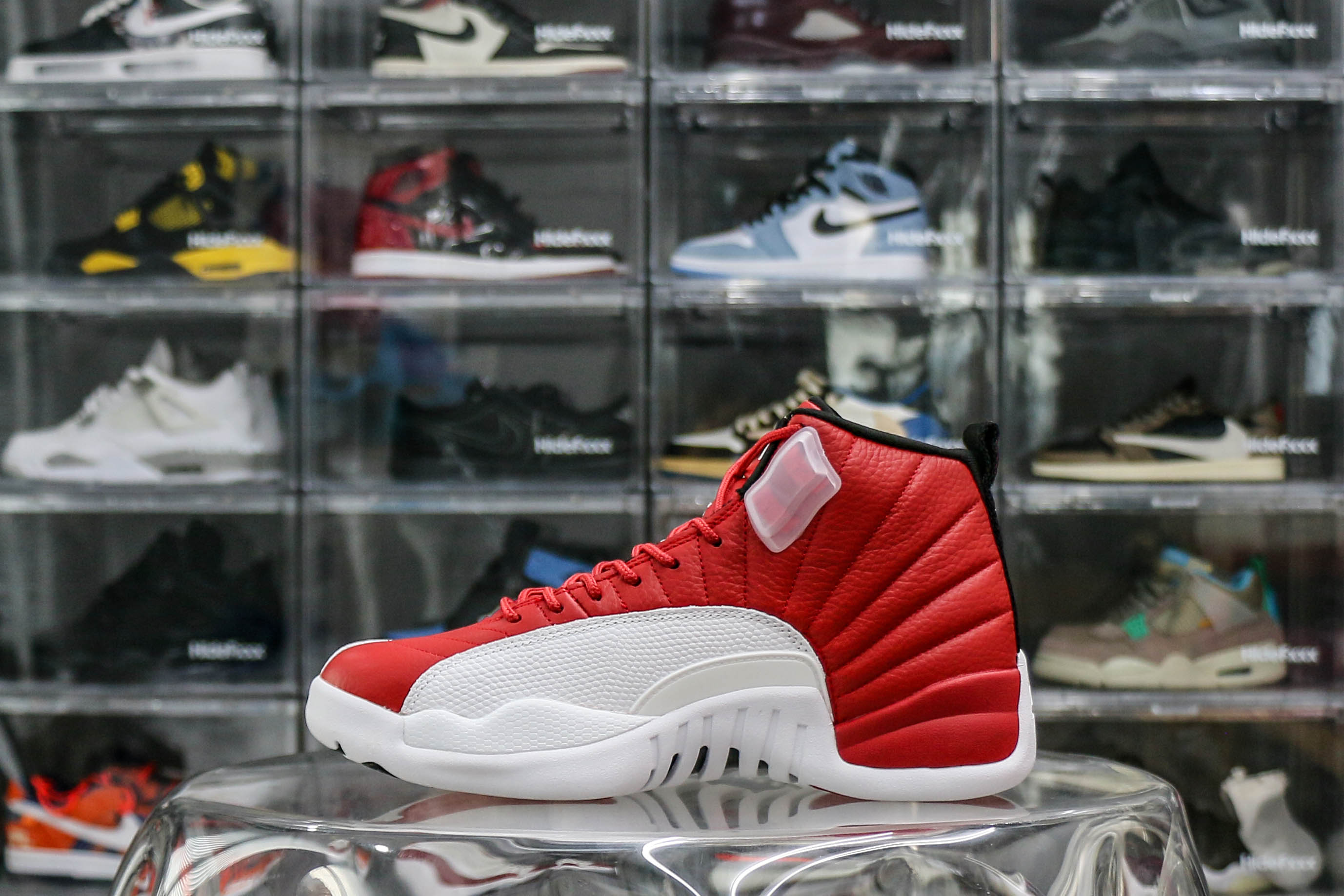 Jordan 12 Retro Gym Red（2016）