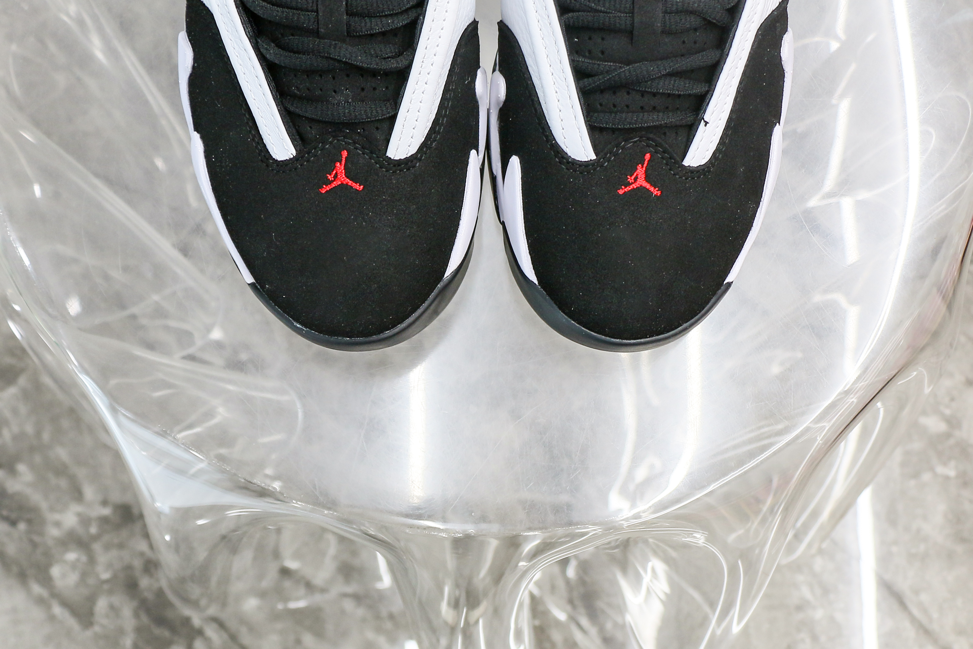 Air Jordan 14 Retro Black Toe (2024)