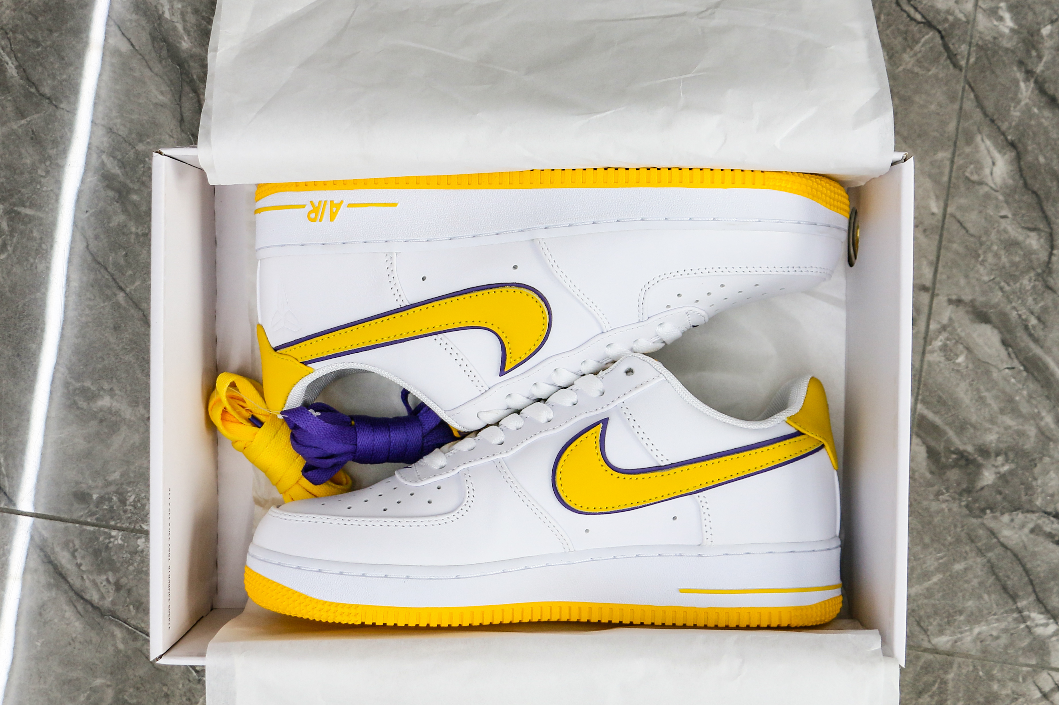 Nike Air Force 1 Low Retro QS Kobe Bryant Lakers Home（Ln5 A1）