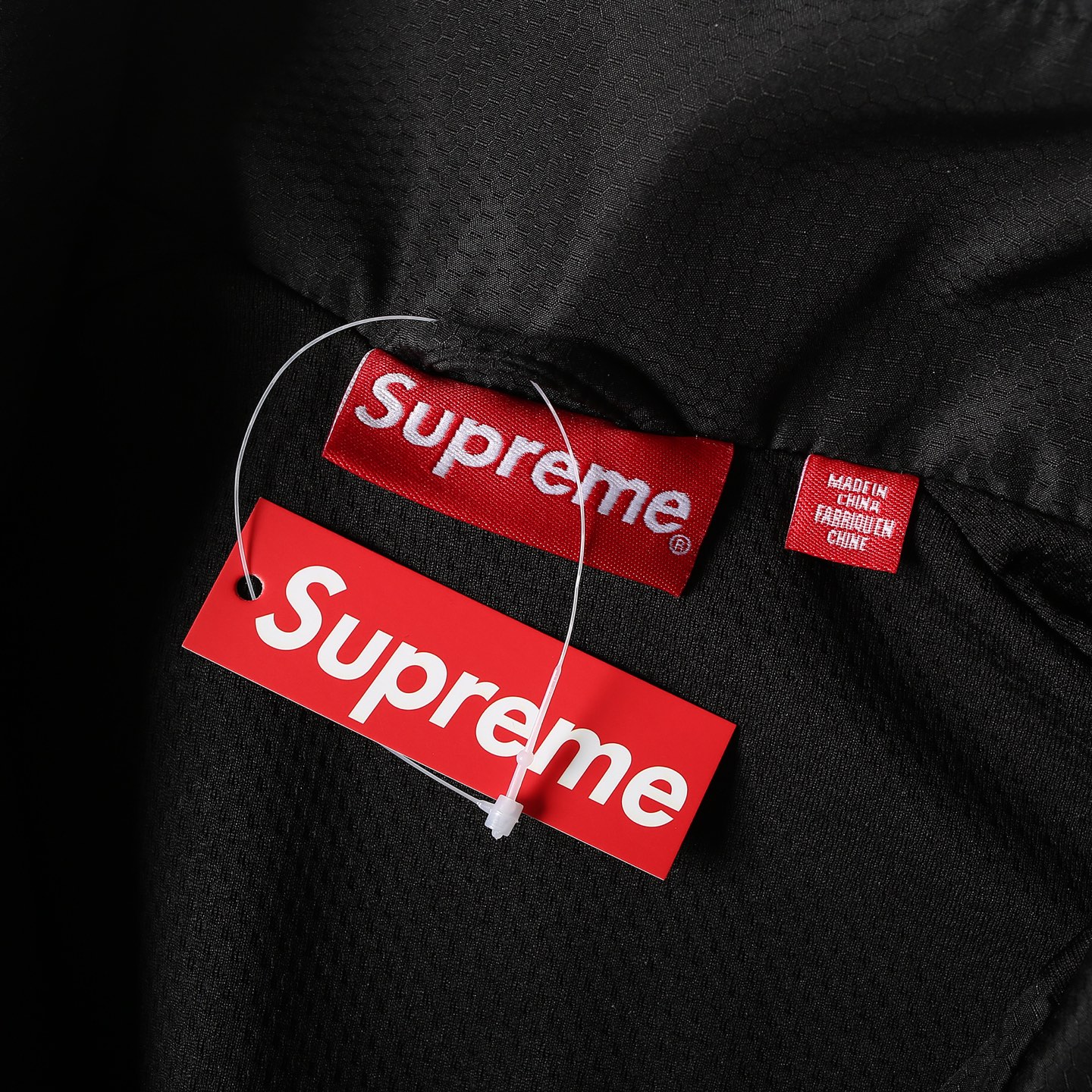 Supreme FW24 WEEK11 Reflective Piping Pullover 3M