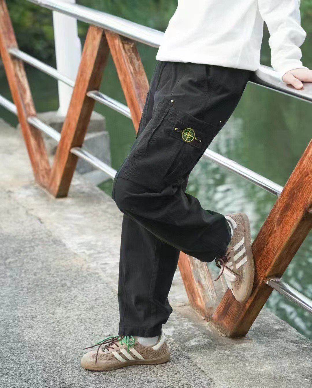 Stone Island Relaxed Fit Cargo Pants