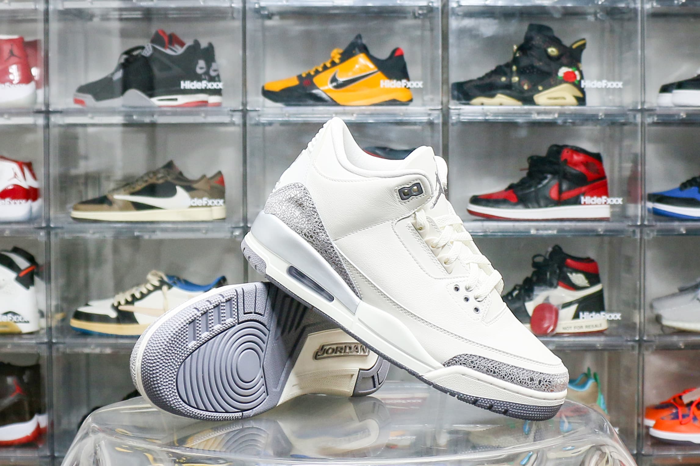 Air Jordan 3 Retro Sail Cement Grey 2025 (Ln5 A1)