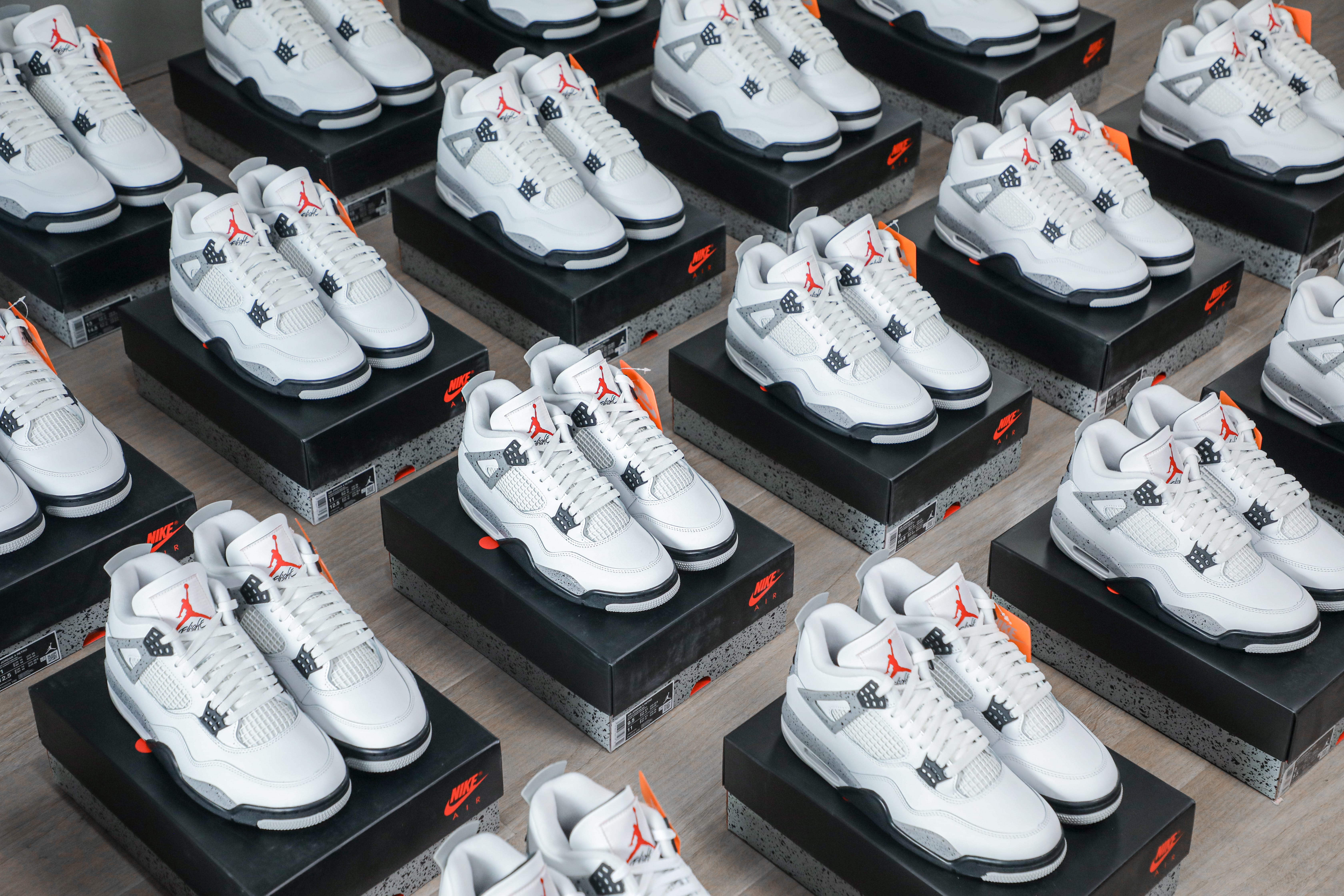 Air Jordan 4 Retro OG ‘White Cement’ 2025 (Ln5 A1)
