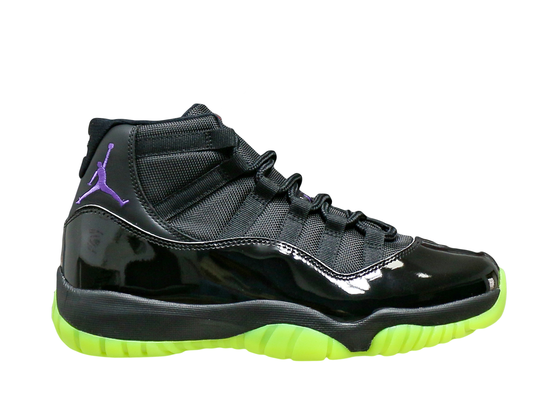 Air Jordan 11 Retro “Black Barely Volt” 2025