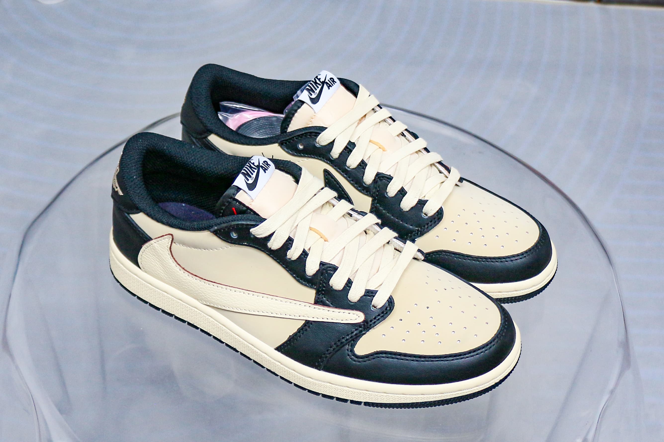 Travis Scott x Air Jordan 1 Retro Low OG Pale Vanilla Custom