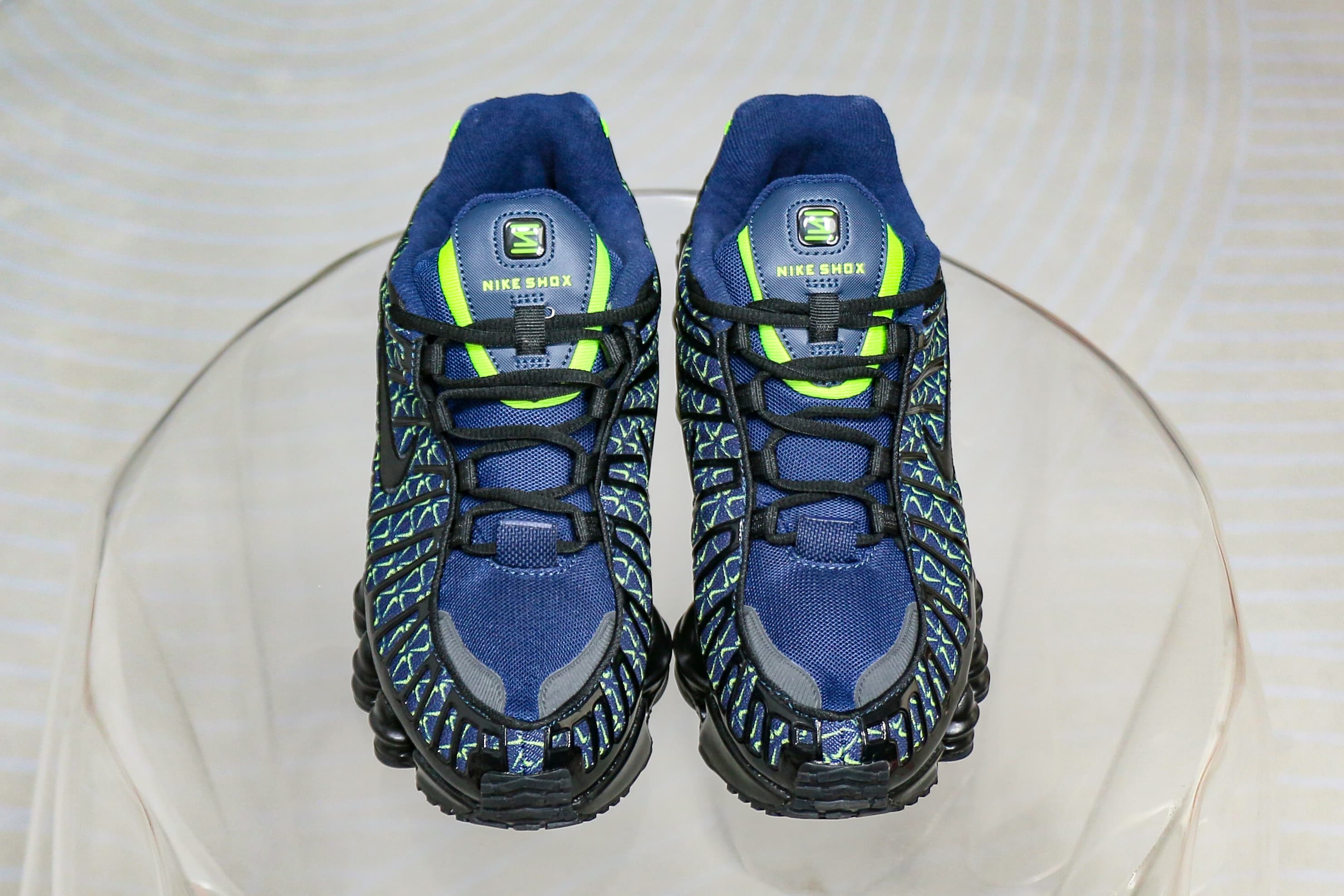Nike Shox TL Mini Swoosh Obsidian Black Volt