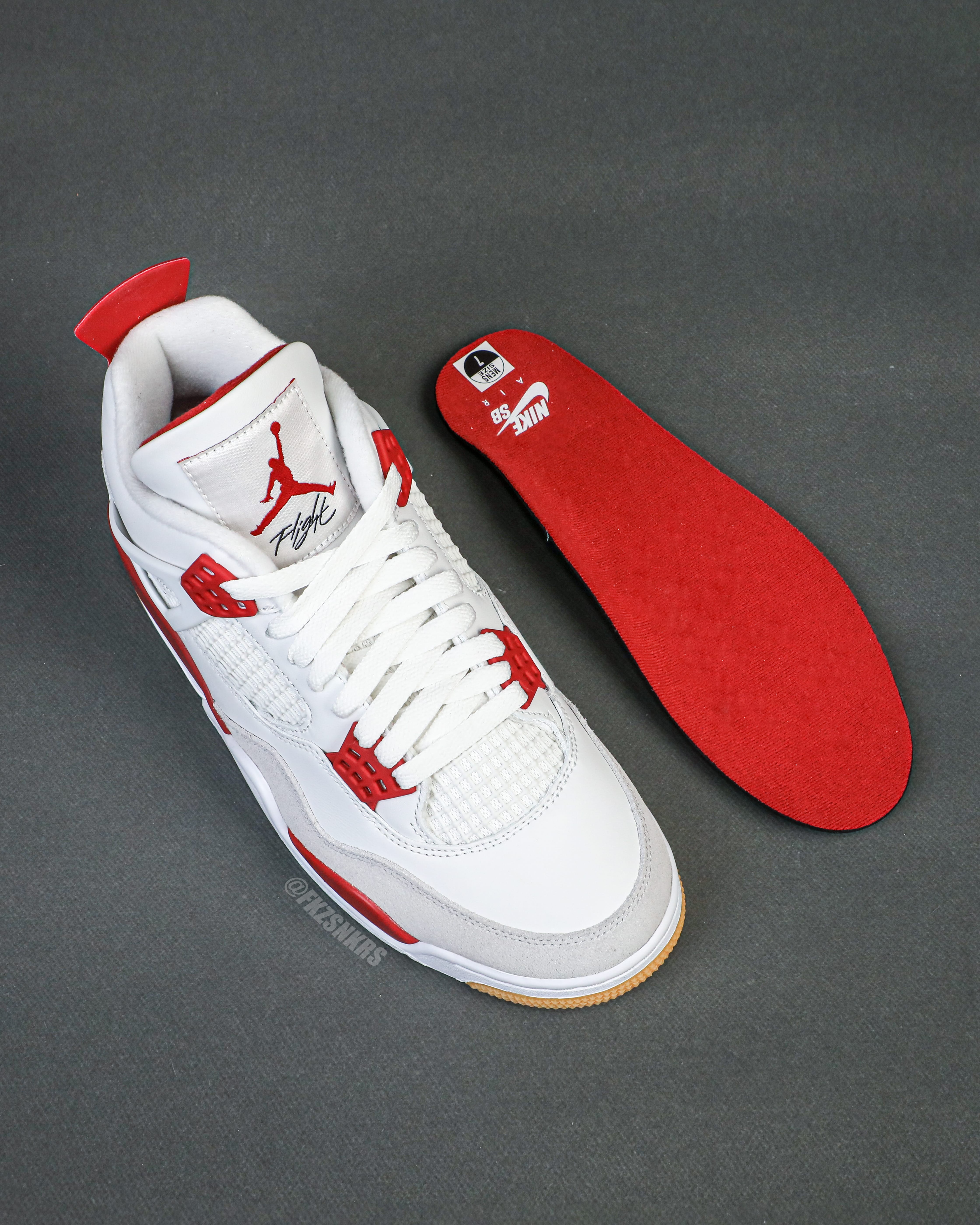 Nike SB x Air Jordan 4 Varsity Red is a Family & Friends (LN5 A1 Batch)