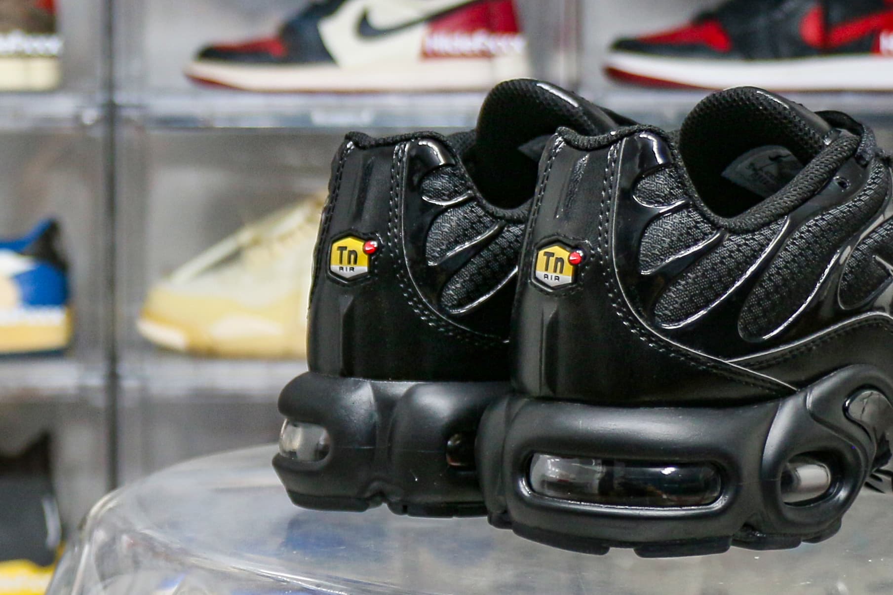 Nike Air Max Plus Triple Black