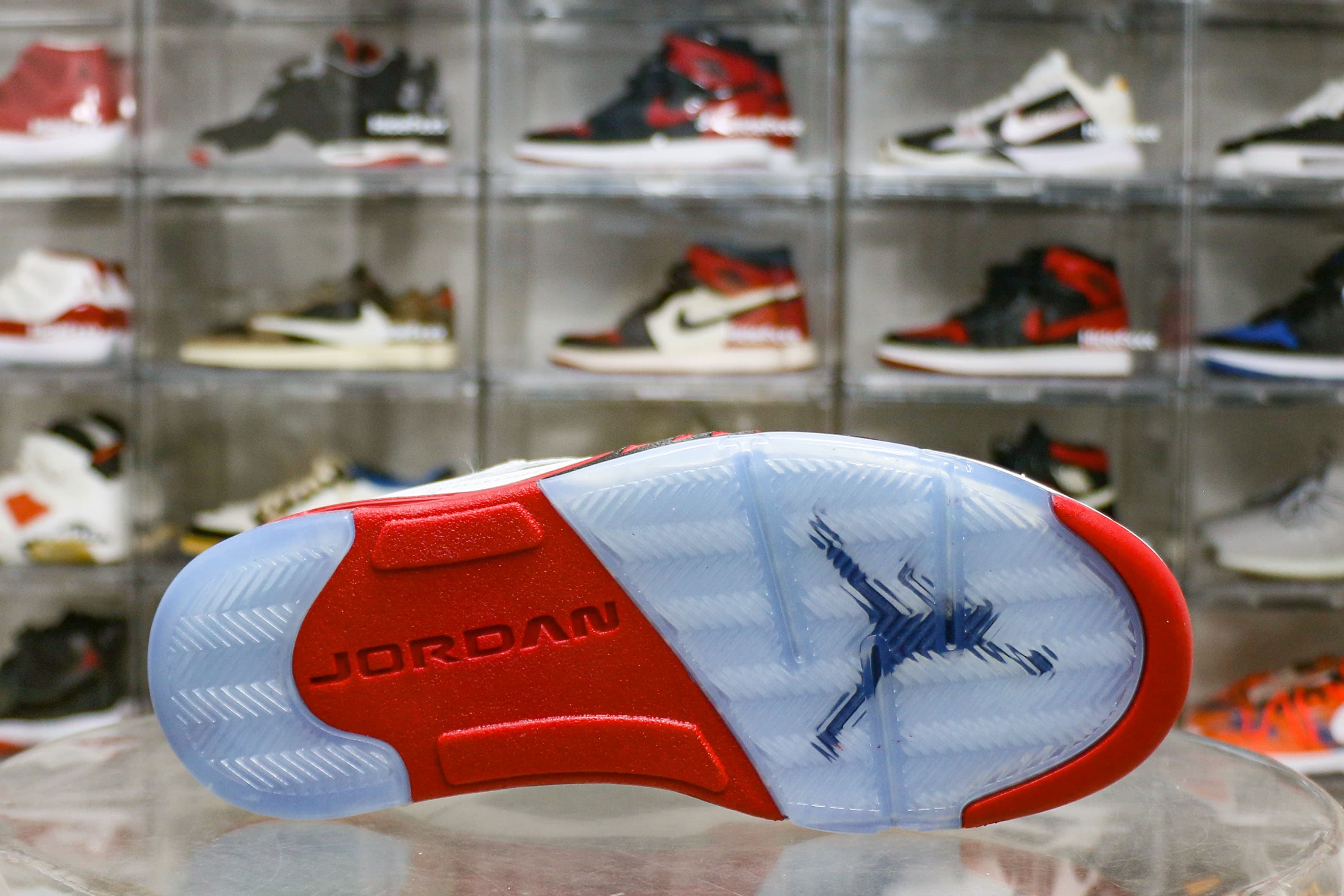 Jordan 5 Retro Low Fire Red 2016